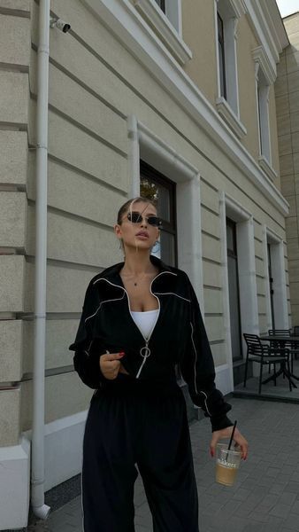 Жіночий велюровий костюм зіп худі та штани чорний 1366ch_3et10c2 фото
