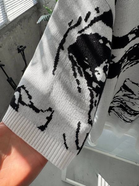 В&rsquo;язане поло oversize з художнім принтом світло-сіре sotr5 фото