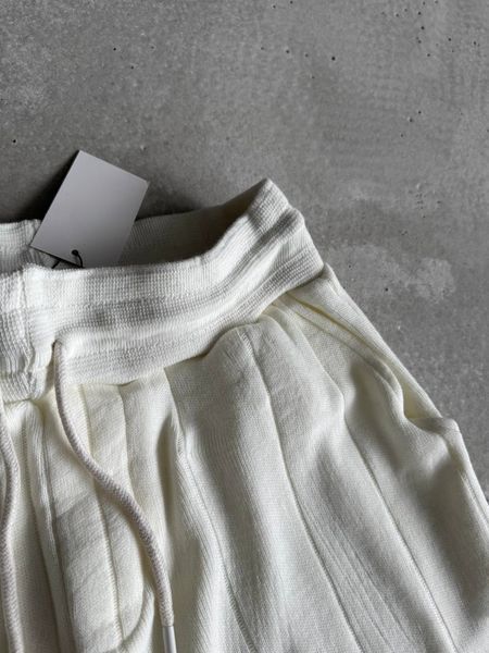 В&rsquo;язані шорти oversize молочні Sosh6 фото