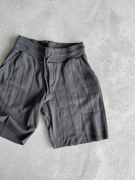 В&rsquo;язані шорти oversize сірі Sosh9 фото