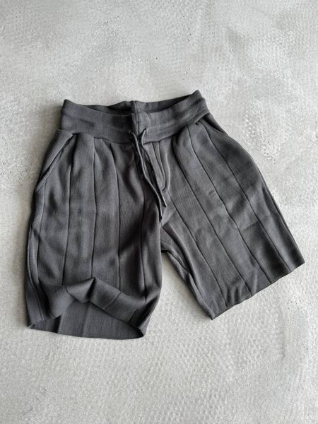 В&rsquo;язані шорти oversize сірі Sosh9 фото