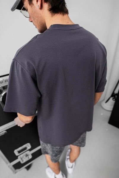 Базова футболка oversize графітова so24f2 фото